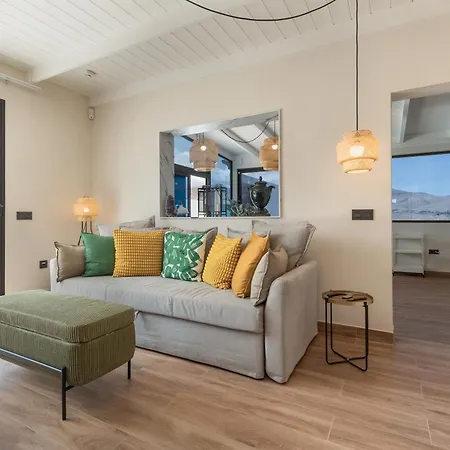 Esencia House Bajo Estrellas