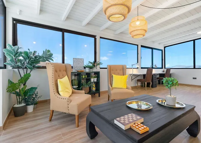 Esencia House Bajo Estrellas *